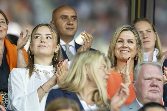 Queen of Netherlands Maxima, right, at the UEFA Women&#039;s EURO 2025 Group D soccer match between Wales and Netherlands at the Allmend Stadium in Luzern, Switzerland, on Saturday, July 5, 2025.( (KE ...