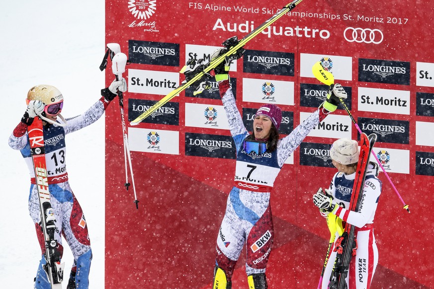 epa05782700 Wendy Holdener (C) of Switzerland celebrates on the podium after winning the women&#039;s Alpine Combined competition at the 2017 FIS Alpine Skiing World Championships in St. Moritz, Switz ...