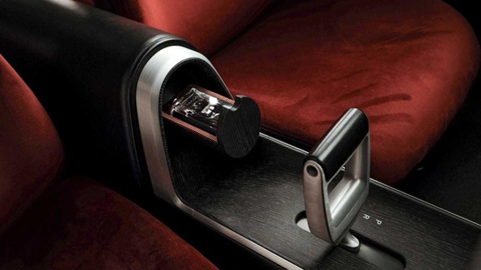 Hyundai Heritage Series Grandeur EV elektroauto retro https://www.hyundai.com/worldwide/en/company/newsroom/hyundai-motor-pays-tribute-to-original-grandeur-flagship-sedan-with-heritage-series-ev-resto ...