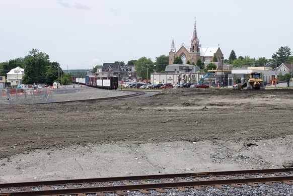 Die Ortschaft&nbsp;Lac-Mégantic ein Jahr nach dem verheerenden Zugunglück.