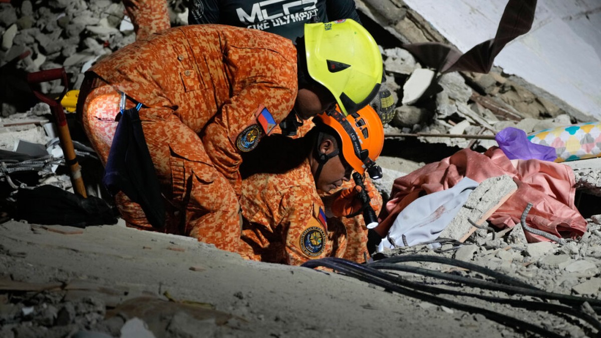 Les secours philippins concentrent désormais leurs efforts sur l'aide aux centaines de blessés et aux milliers de sans-abris.