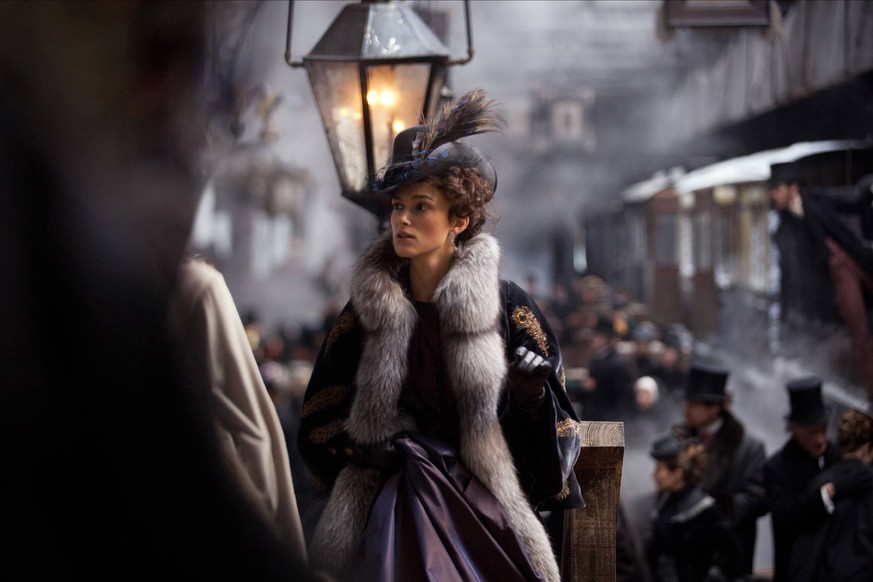 Keira Knightley Characters: Anna Karenina Film: Anna Karenina UK 2012 Director: Joe Wright 07 September 2012 PUBLICATIONxINxGERxSUIxAUTxONLY Copyright: MaryxEvansxAFxArchivexUniversalxPictures 1305945 ...