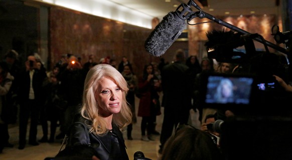 Kellyanne Conway, campaign manager and senior advisor to the Trump Presidential Transition Team, speaks to reporters at Trump Tower in New York, NY, U.S. November 21, 2016. REUTERS/Lucas Jackson