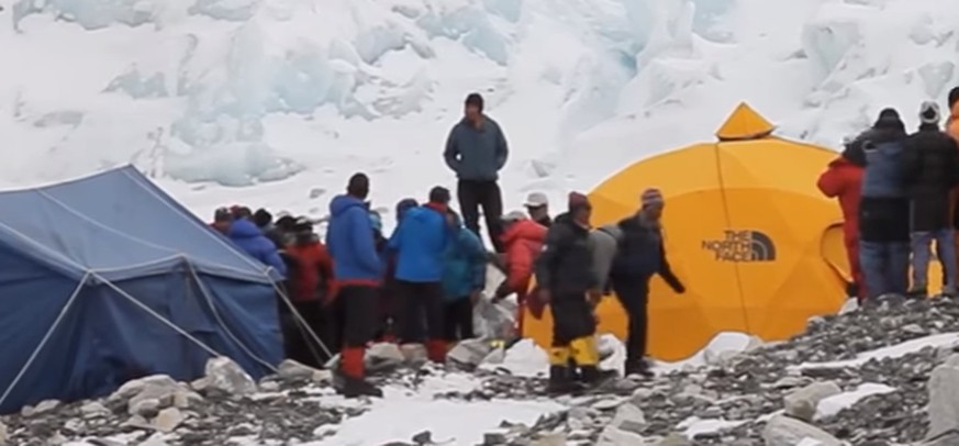 «Ich bin so dumm, jetzt den Everest zu erklimmen» – so knapp entging Steck 2013 dem Tod
