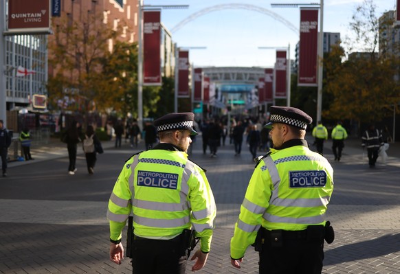 epa10923842 Police patrol outside Wembley stadium ahead of the UEFA EURO 2024 group C qualification round match between England and Italy in London, Britain, 17 October 2023. EPA/NEIL HALL