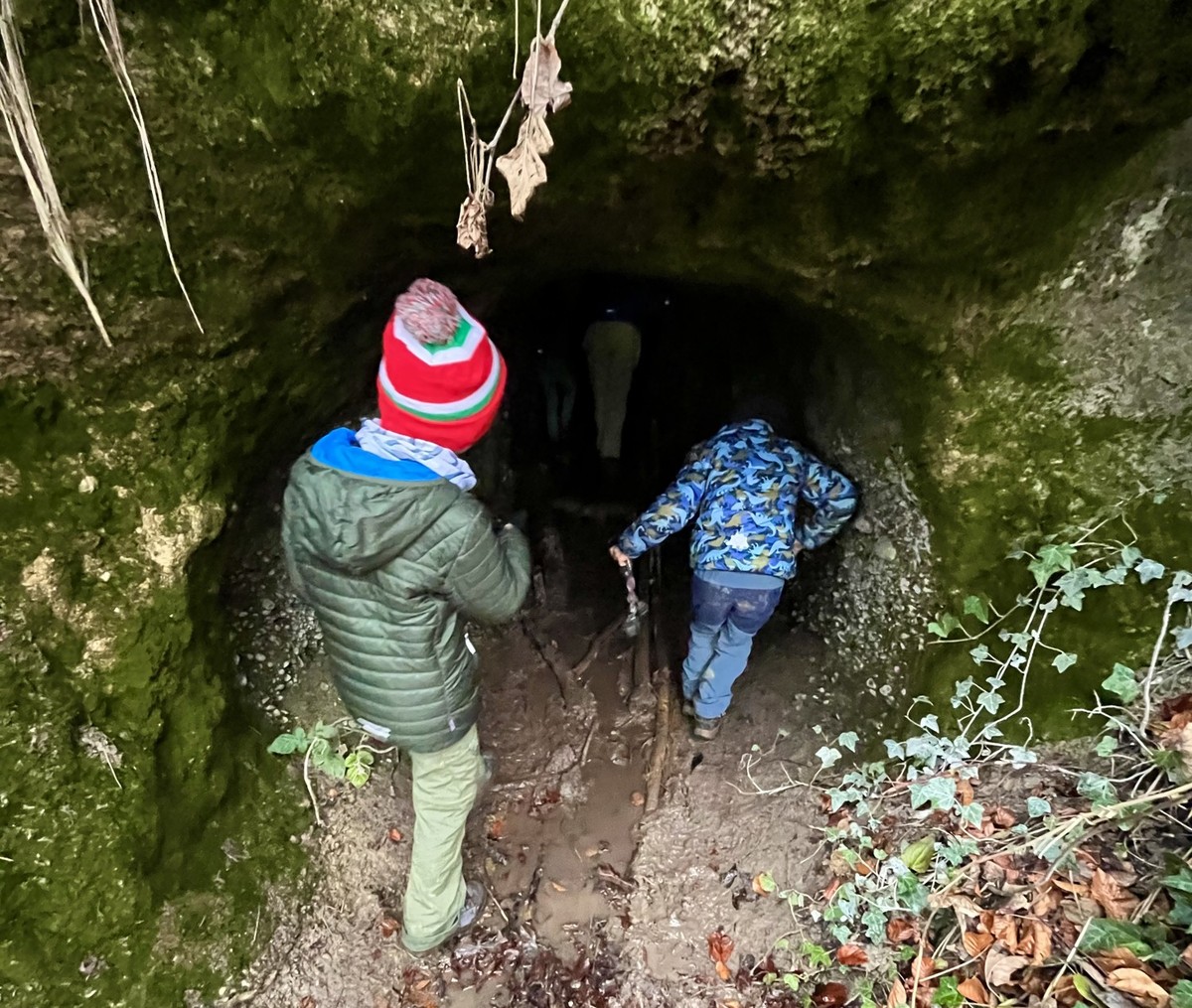 Kohlelöcher Tösstall Sennhof Kollbrunn Kohleloch Kollbrunn
