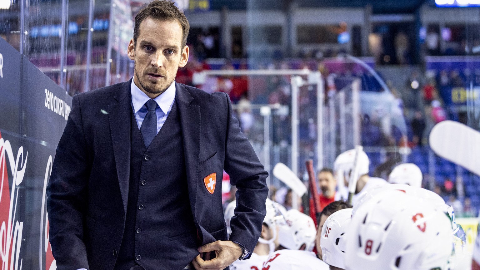 epa07594616 Switzerland&#039;s coach Patrick Fischer during the IIHF World Championship quarter final ice hockey match between Canada and Switzerland at the Steel Arena in Kosice, Slovakia, 23 May 201 ...