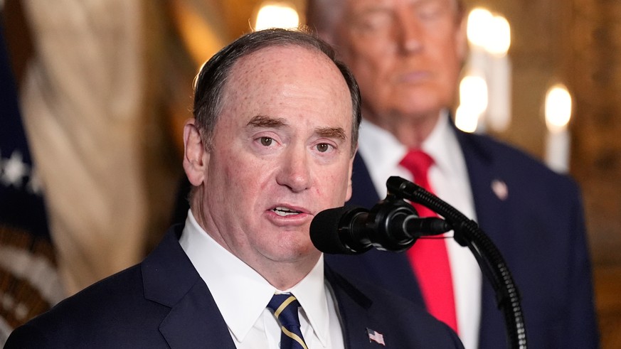 Mitten in Hormus-Streit: US-Regierung tauscht Marine-Schlüsselfigur Phelan aus