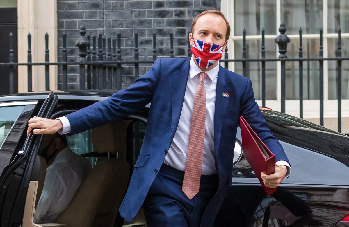 epa09303656 (FILE) - British Health Secretary Matt Hancock arrives in Downing Street ahead of a press conference in London, Britain, 27 May 2021 (reissued 26 June 2021). Downing Street on 26 June 2021 ...