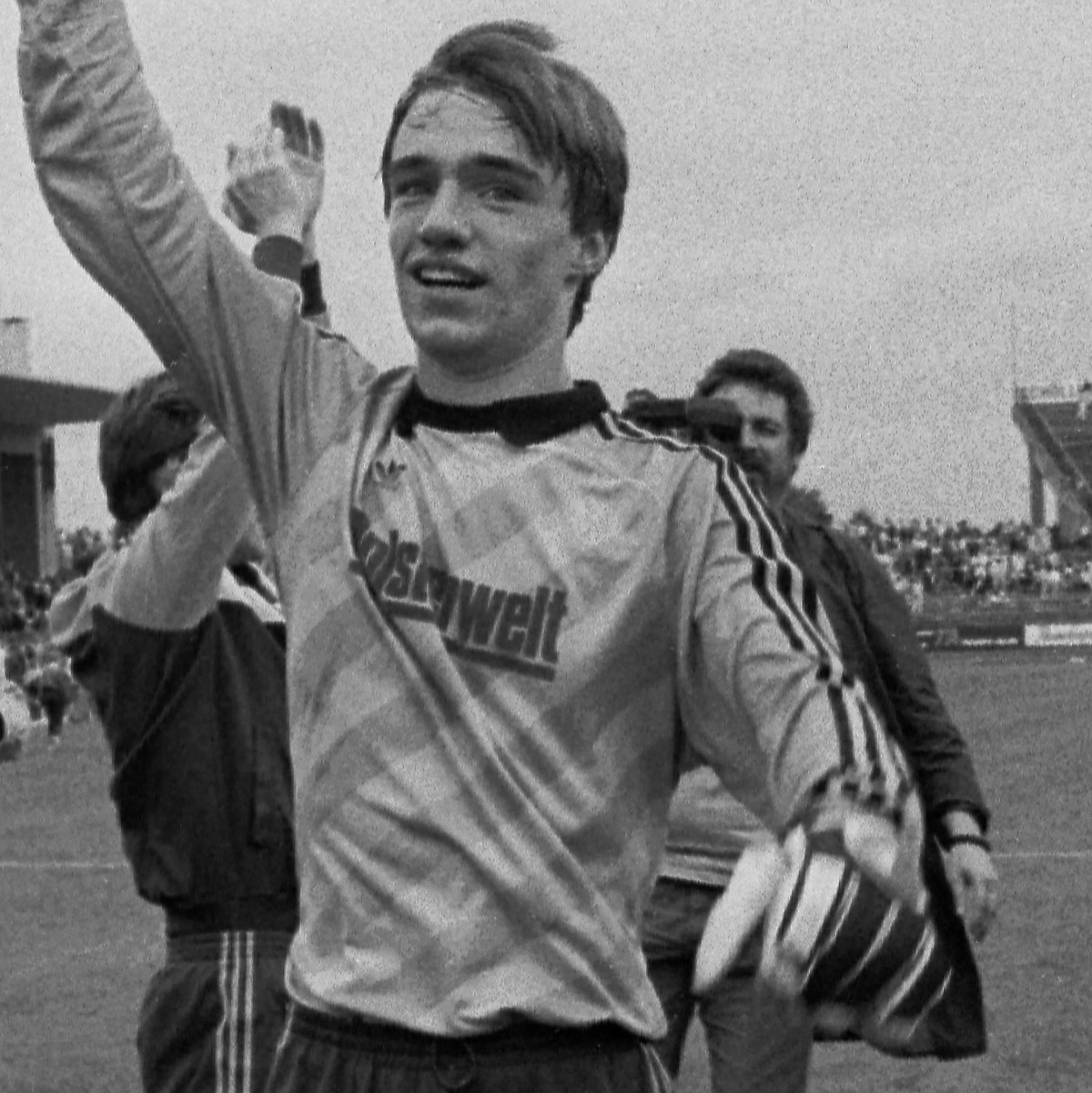 Bildnummer: 07302179 Datum: 10.08.1985 Copyright: imago/Sven Simon
Torwart Dirk DRESCHER, VfL Bochum; Fussball 1. Bundesliga, 1. FC Nuernberg - VfL Bochum 0:1, am 10.08.1985 in Nuernberg, Saison 1985 ...