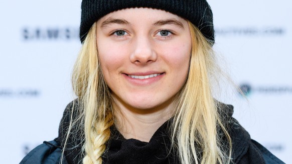 Die Schweizer Freestyle-Skierin Giulia Tanno vom Samsungs Perspactives Freeski Team am Samsung Presse-Event zur Vorstellung des Trainingsgeraets &quot;Icaros&quot; fuer die Schweizer Nachwuchsathleten ...