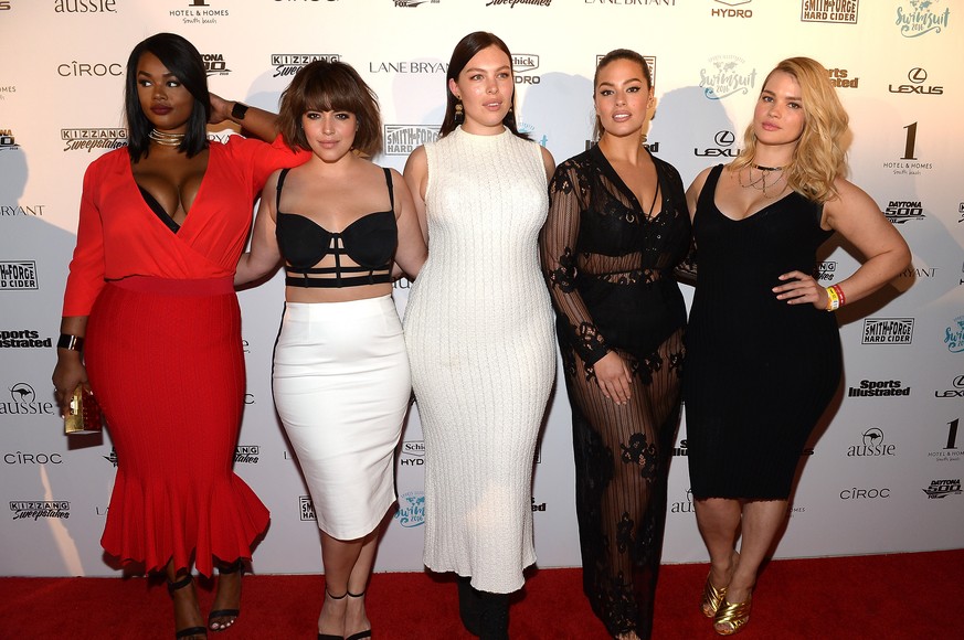 MIAMI, FL - FEBRUARY 17: (L-R) Models Precious Lee, Denise Bidot, Georgia Pratt, Ashley Graham and Tara Lynn attend the Sports Illustrated Swimsuit 2016 Swim BBQ VIP on February 17, 2016 in Miami City ...