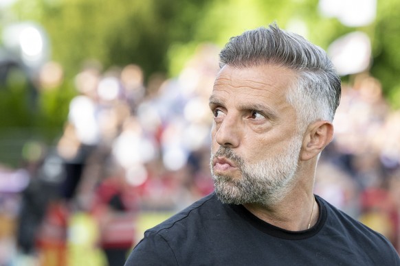 Der Trainer von GC, Tomas Oral beim Super League Meisterschaftsspiel zwischen dem FC Winterthur und den Grasshoppers vom Samstag, 3. Mai 2025 in Winterthus. (KEYSTONE/Urs Flueeler)