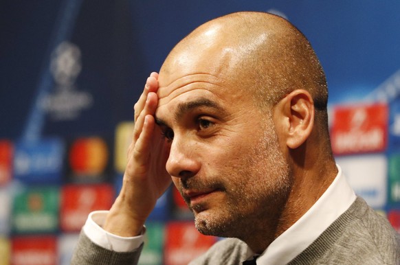 Soccer Football - Manchester City Press Conference - The Nou Camp, Barcelona, Spain - 18/10/16
Manchester City manager Pep Guardiola during the press conference
Action Images via Reuters / John Sibl ...