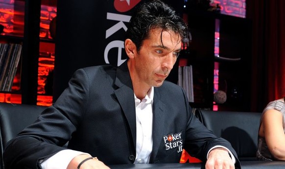 Liebt den Nervenkitzel: Buffon am Pokertisch.&nbsp;