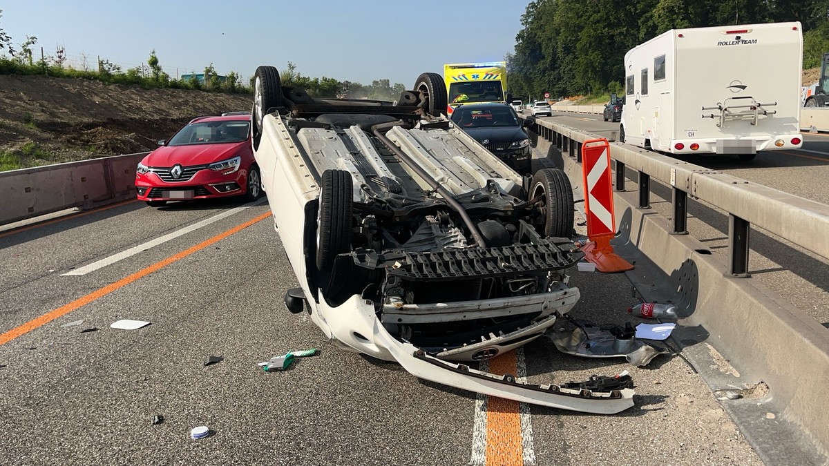 Auto-berschl-gt-sich-nach-Kollision-auf-A1-im-Kanton-Solothurn