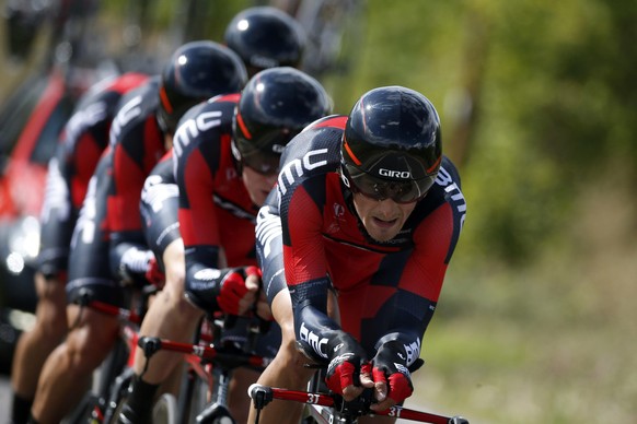 epa04411178 US team BMC in action during the men&#039;s team time trial of the UCI Road World Championships in Ponferrada, northern Spain, 21 September 2014. The UCI Road World Championships run until ...