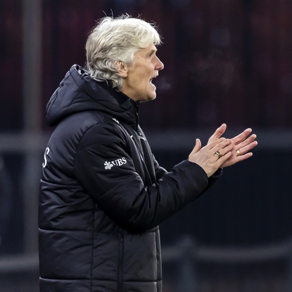 epa11748373 Switzerland&#039;s head coach Pia Sundhage gestures during a women&#039;s international friendly soccer match between Switzerland and Germany in Zurich, Switzerland, 29 November 2024. EPA/ ...