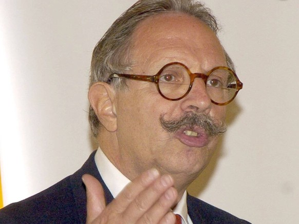 GVA80505023. Swiss Banking Association president Pierre Mirabaud said today Swiss banks have enough funds of their own to face financial problems. NOTIMEX/PHOTO/H. SALGADO/COR/EBF/ GVA80505023. El pre ...