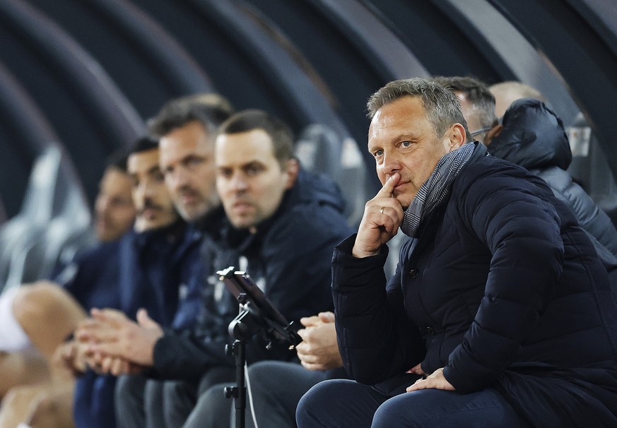 FC Zuerichs Trainer Andre Breitenreiter beim Fussballspiel der Super League zwischen dem FC Zuerich und dem FC St. Gallen am Samstag, 12. Maerz 2022 im Letzigrund Stadion in Zuerich. (KEYSTONE/Michael ...