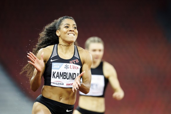 Mujinga Kambundji gewinnt beim 100 Meter Frauen Final bei den Leichtathletik Schweizer Meisterschaften 2022, am Freitag, 24. Juni 2022 in Zuerich.  (KEYSTONE/Michael Buholzer)