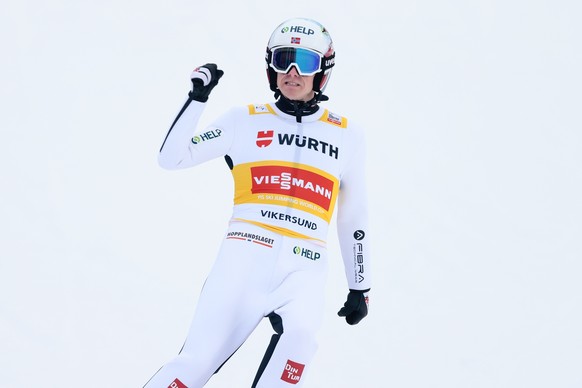 epa10532248 Halvor Egner Granerud from Norway in action during the Men's HS 240 competition at the FIS Ski Jumping World Cup in Vikersund, Norway, 19 March 2023. EPA/Geir Olsen NORWAY OUT