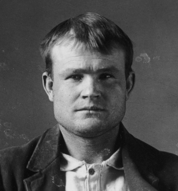 Der Film beruht auf einen echten Überfall: Der berüchtigte Butch Cassidy stoppte 1900 einen Zug in Tipton, Wyoming. Wer meint, Western-Gangster seien Weicheier: Hier sein&nbsp;Polizeifoto von 1894&nbs ...
