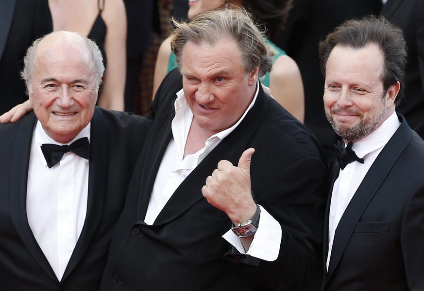 Thumbs Up! Sepp auf Tuchfühlung mit den Stars.