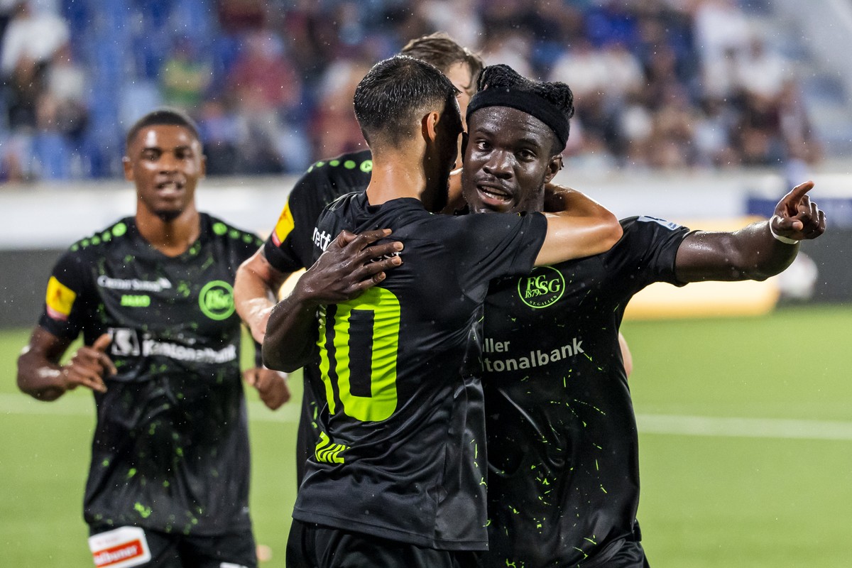 Joie de l'attaquant st-gallois Elie Youan, apres avoir marque le deuxieme but lors de la rencontre du championnat de football de Super League entre le FC Lausanne-Sport, LS, et le FC St. Gallen l ...