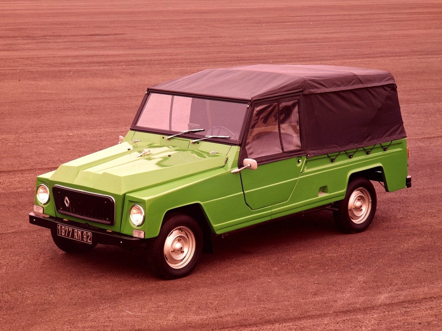 renault rodeo jeep retro frankreich auto https://en.wheelsage.org/renault/rodeo/pictures/286012/