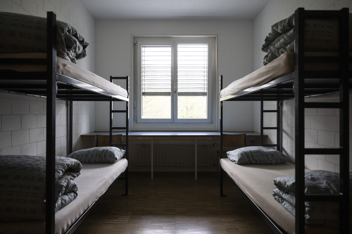 Blick in die Raeumlichkeiten der temporaeren Asylunterkunft des Bundes in Duebendorf, aufgenommen am Samstag, 29. April 2023. Gegen 30 Objekte der Armee werden seit dem Ausbruch des Krieges in der Ukr ...