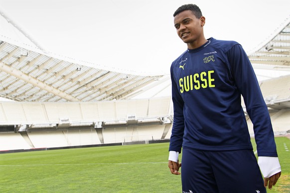 epa06621043 Swiss national soccer team player Manuel Akanji attends his team&#039;s training session at the Olympic stadium in Athens, Greece, 22 March 2018. Switzerland will face Greece in their Inte ...