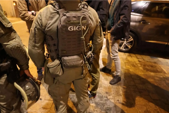 Spezialeinheiten bei koordinierten Festnahmen