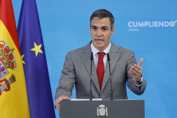 epa13136771 Spanish Prime Minister Pedro Sanchez delivers a speech during a press conference to take stock of the political year, at the Moncloa Complex in Madrid, Spain, 28 July 2026. EPA/Mariscal