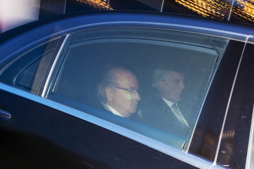 Sepp Blatter verlässt am 17. Dezember 2015 den FIFA-Hauptsitz.&nbsp;