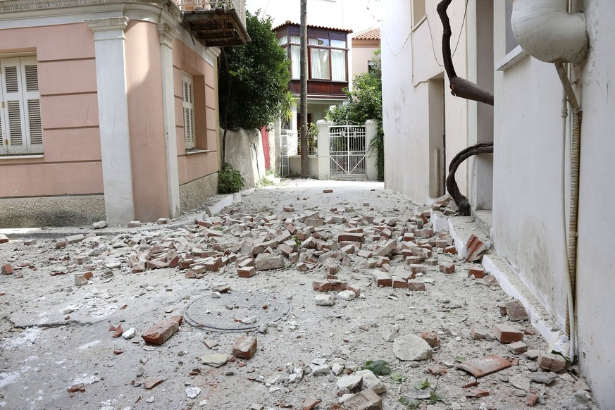 epa06024471 Damage in Plomari village after a strong earthquake struck Lesvos island, in Greece, 12 June 2017. A strong earthquake measuring at least 6.1 on the Richter scale shook Lesvos island at 15 ...