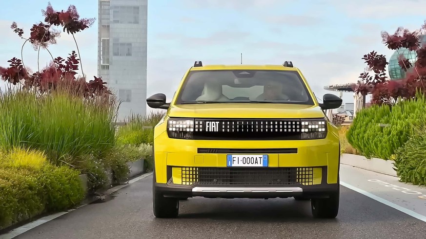 Fünf Sitzplätze und eine Länge von 3,99 Metern machen den neuen Panda zum kleinen Familienauto.