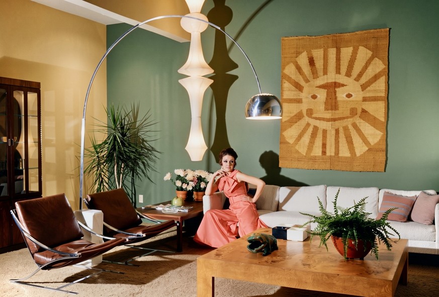 JAN 23 1970; Parade of Homes Begins Sunday; The Home Builders Association of Metropolitan Denver has concentrated its annual Parade of Homes into a single house this year. The home-"A Showcase of ...
