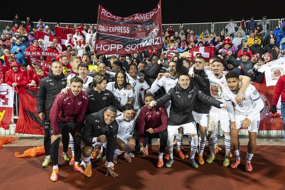 KEYPIX - Switzerland's players celebrates the qualification for the FIFA World Cup 26, after the FIFA 2026 World Cup Group B qualifying soccer match between Kosovo and Switzerland, at the stadium ...