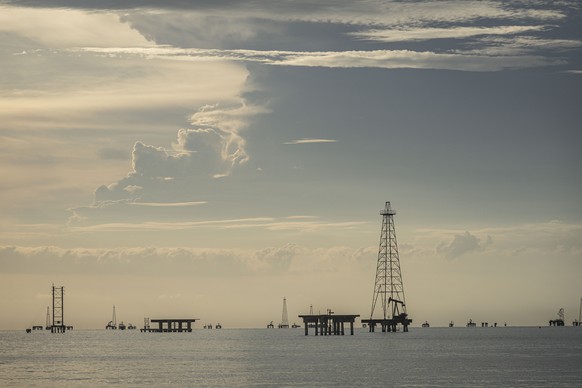 epa12702216 Offshore oil rigs in Cabimas, Venezuela, 31 January 2026 (issued 03 February 2026). Under the leadership of Chavismo leader Delcy Rodriguez, who took office as acting president after then- ...