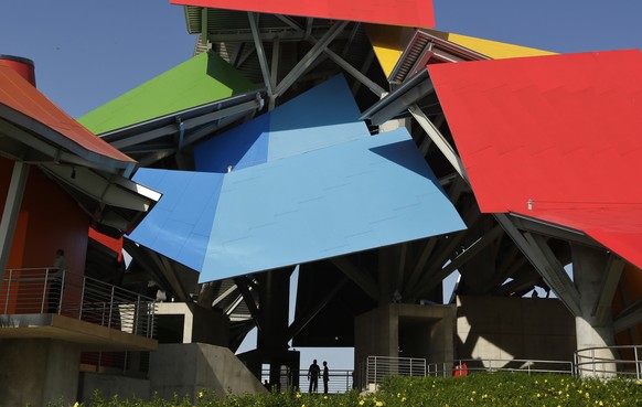 Menschengeschichte unter bunten Dächern: Biomuseum in Panama.