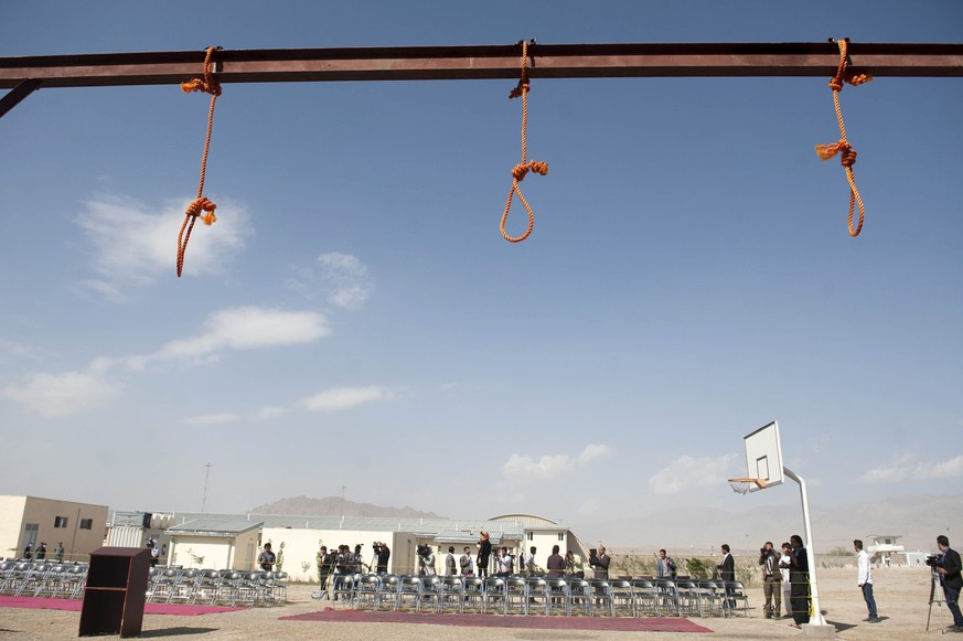 5 Vergewaltiger werden in einem Gefängnis in Kabul erhängt; 8. Oktober 2014.&nbsp;