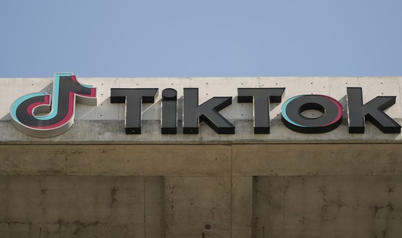 Possible TikTok ban: US parliament votes on controversial legislation