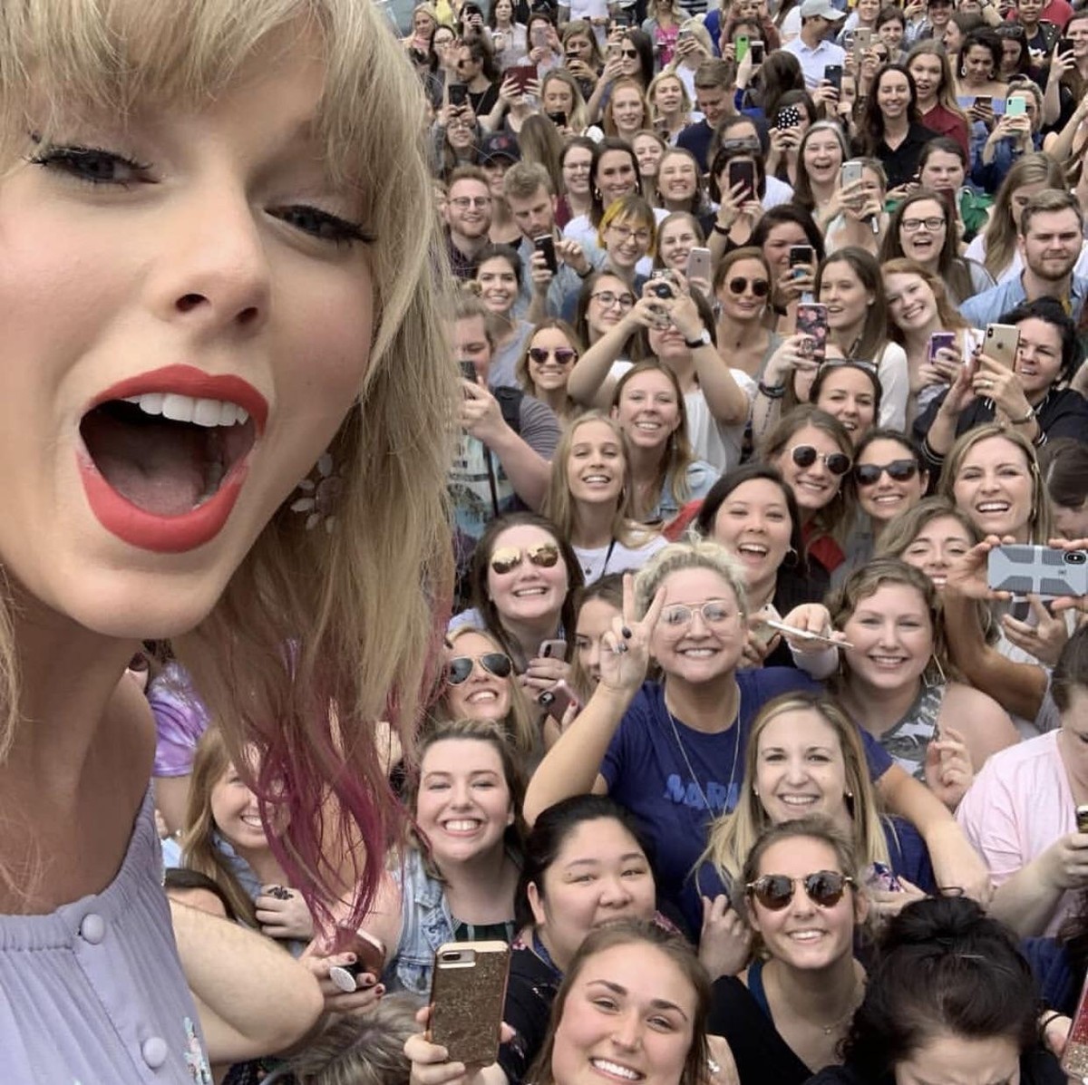 Swifties 4eva https://www.reddit.com/r/TaylorSwift/comments/bhd5ko/taylor_swifties_4eva/