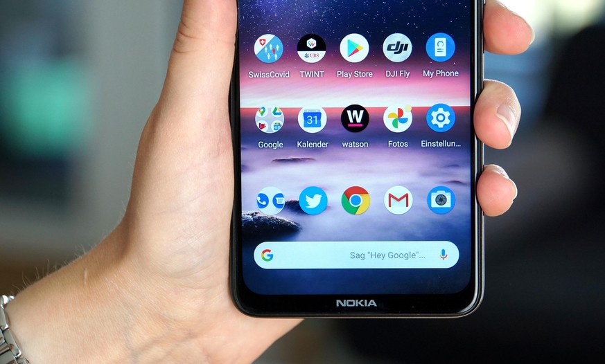 Das Nokia 5.3 kommt mit Googles Original-Android 10 und erhält die System-Updates auf Android 11 und 12.
