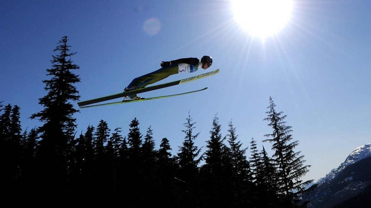 Bildnummer: 05512607 Datum: 20.02.2010 Copyright: imago/Xinhua
(100220) -- WHISTLER, Feb. 20, 2010 -- Simon Ammann of Switzerland competes in the men s LH individual competition of ski jumping at the ...