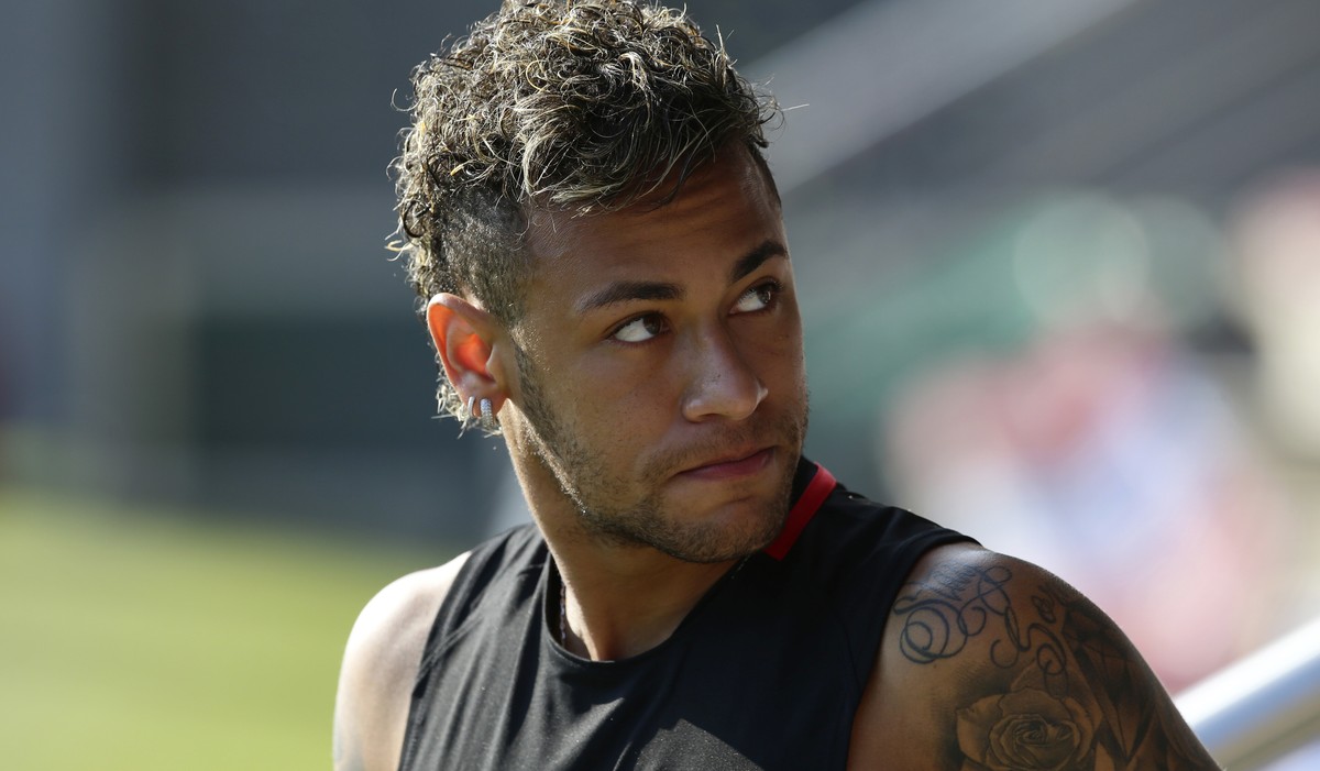 FC Barcelona's Neymar attends a training session at the Sports Center FC Barcelona Joan Gamper in Sant Joan Despi, Spain, Monday, July 17, 2017. (AP Photo/Manu Fernandez)