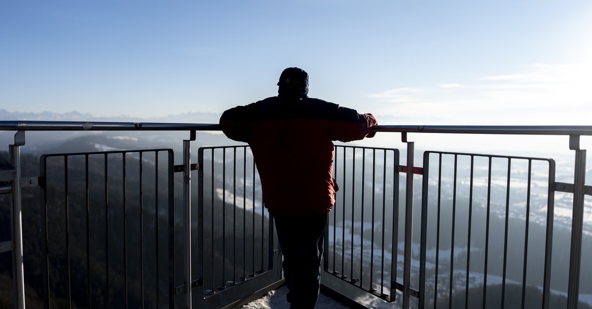 Geniess-die-Sonne-noch-in-der-Nacht-kommt-der-Regen