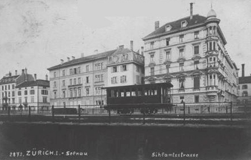 Die Sihlamtstrasse anno dazumal – der Zug fährt zum Bahnhof Selnau.