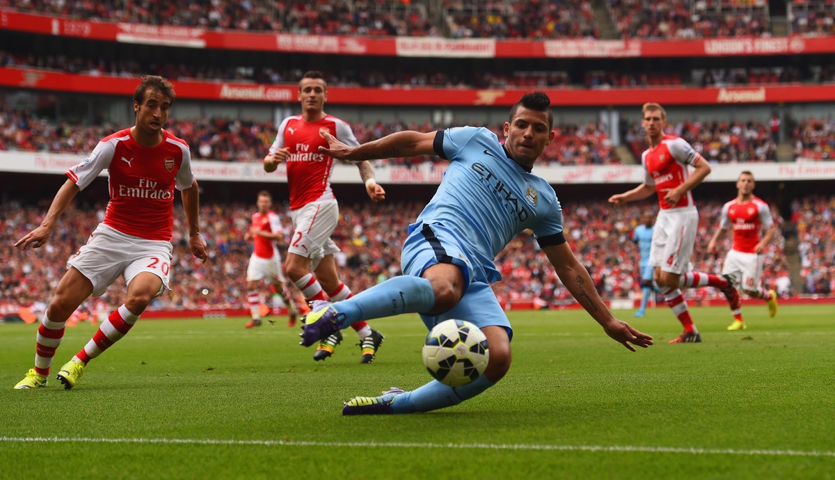 Sergio Aguero zeigt totalen Einsatz.